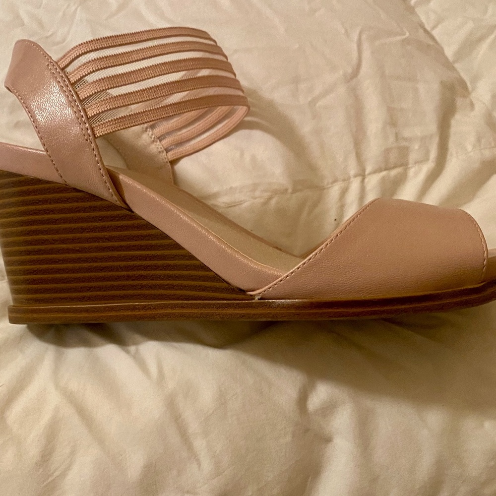 LifeStride Blaze Wedge Sandals in Blush, 10W
